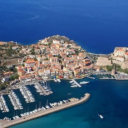 Grand De Calvi Hotel