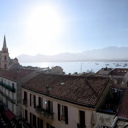 Grand De Calvi Hotel 3*
