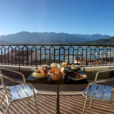 Grand De Calvi Hotel
