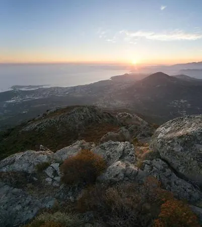 Grand De Calvi 3*