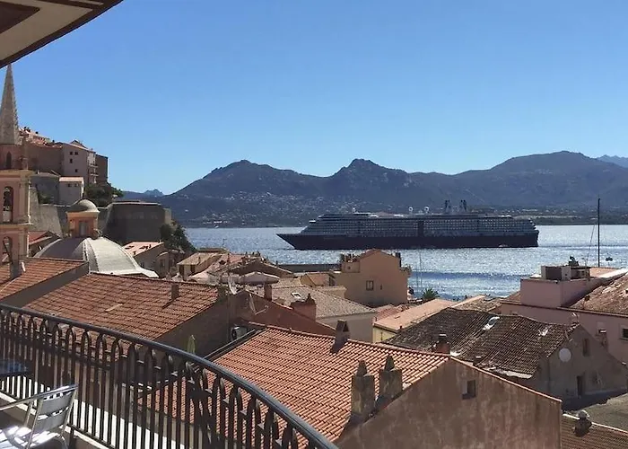 Grand De Szálloda Calvi