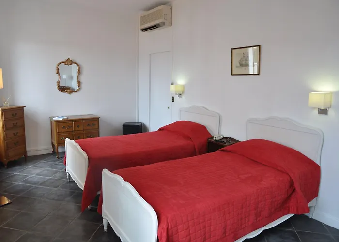 Szálloda Grand De 3*