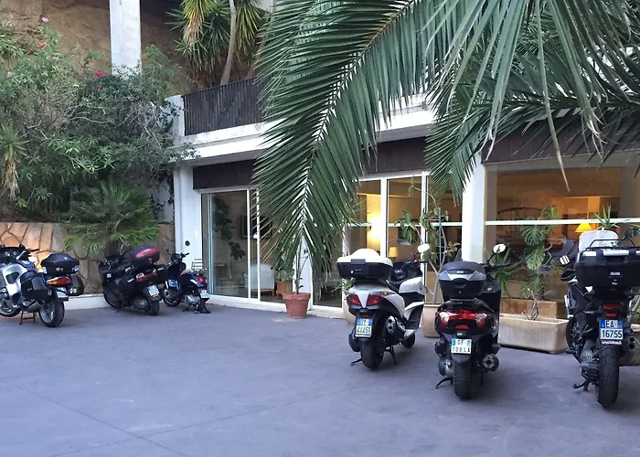 Otel Grand De Calvi (Corsica)